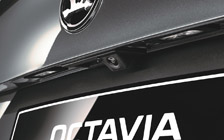 Zadná parkovacia kamera Octavia III
