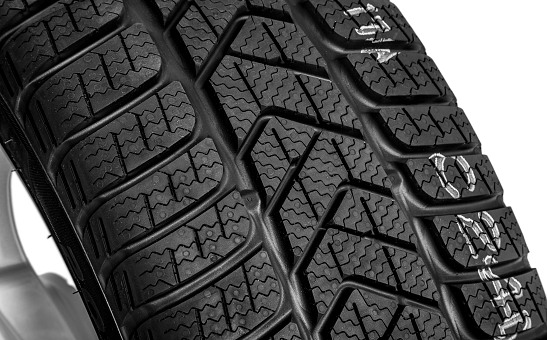 Kompletné zimné koleso VOLANS 17" pre SCALA