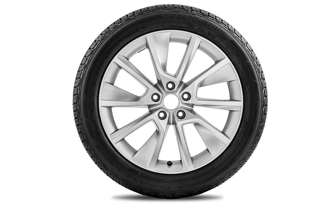 Kompletné letné koleso BRAGA 18" pre KAROQ