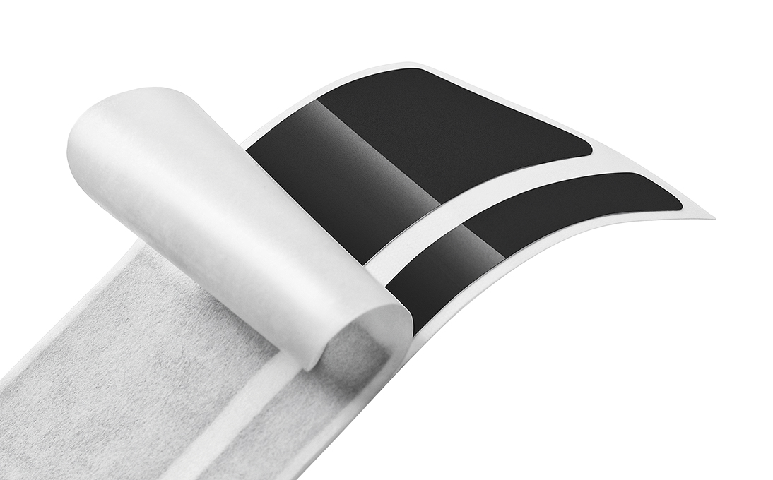 Dekoratívna fólia čierna lesklá pre RAPID