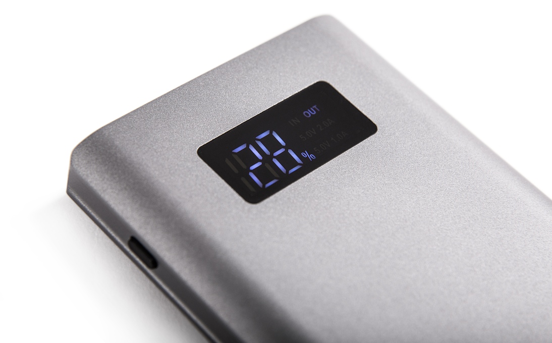 Kovová externá batéria