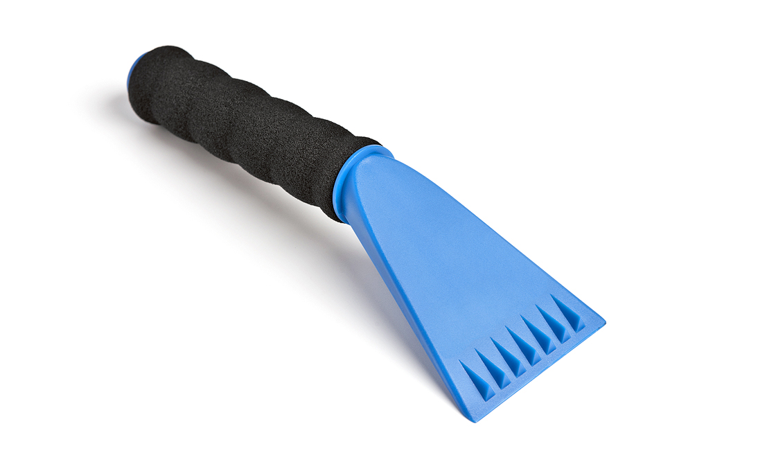 Ice scraper with soft grip