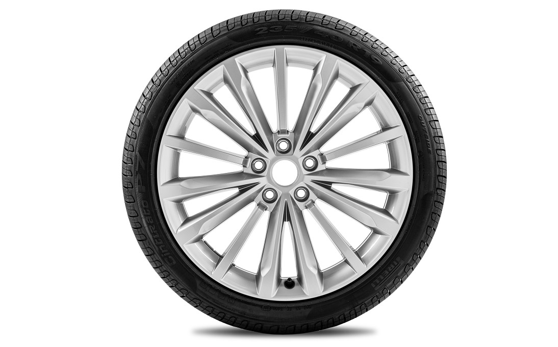 Kompletné letné koleso TRINITY 19" pre SUPERB III