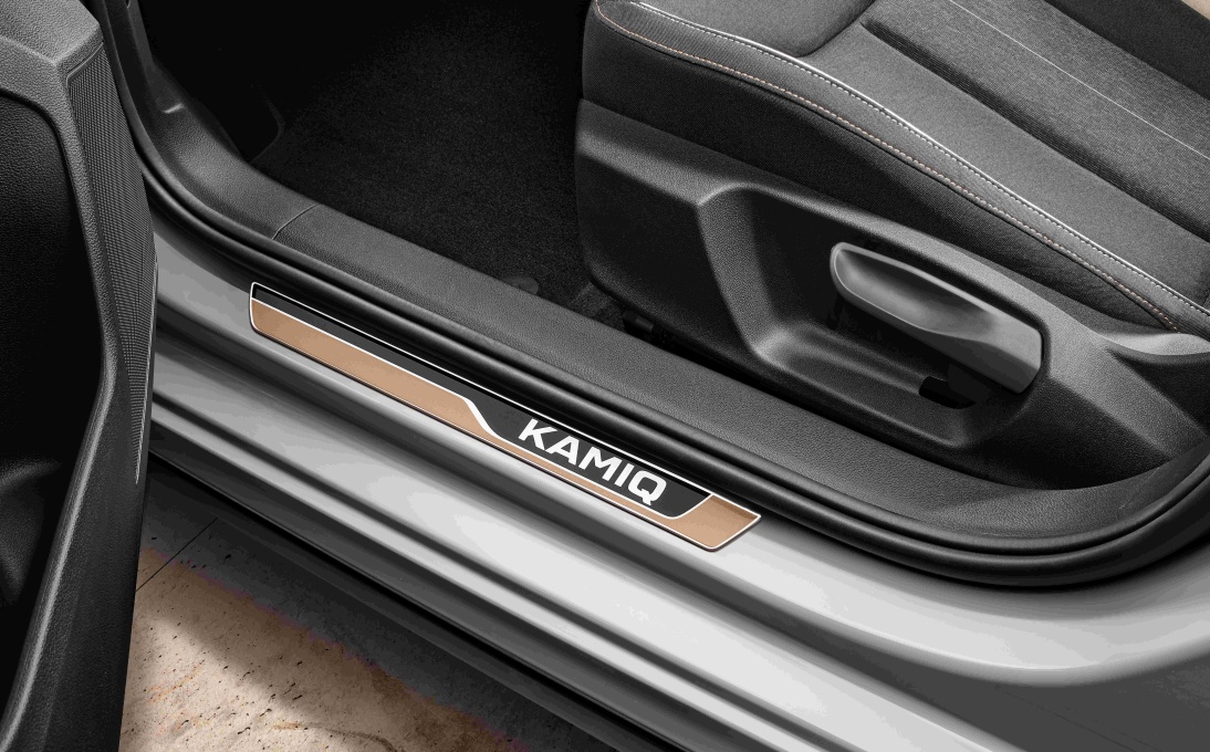 Decorative  3D door sill cover foils Kamiq