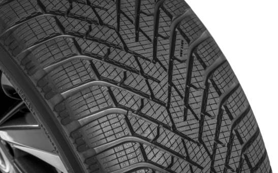 Kompletné zimné koleso Perseus 18" pre Octavia IV