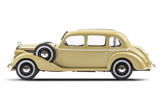 SUPERB 913 (1938) 1:43 beige