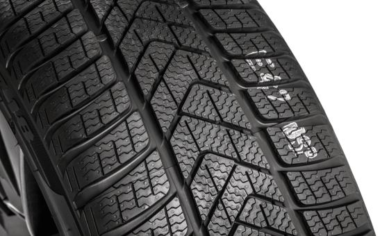 Kompletné zimné koleso Zenith 18" pre Superb III