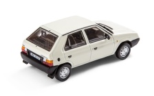 Favorit (1988) 1:43 biela