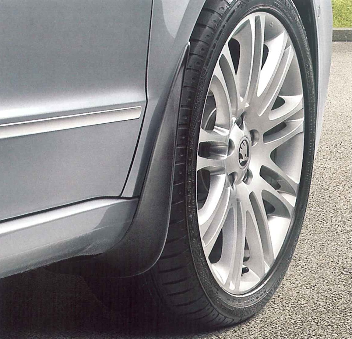 Predné lapače nečistôt Superb II