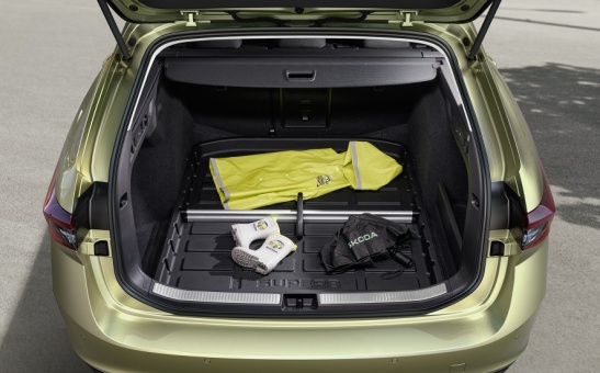 Plastová vaňa do batožinového priestoru Superb IV Combi