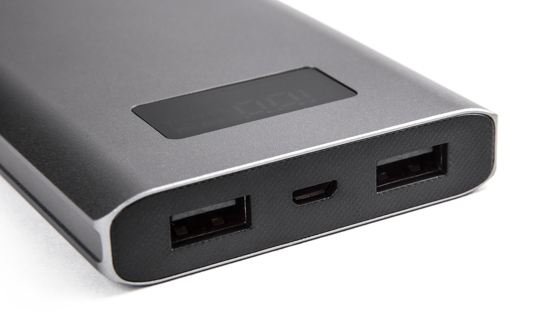 Kovová externá batéria