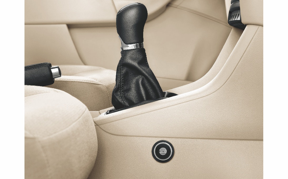 Mechanical transmission locking system