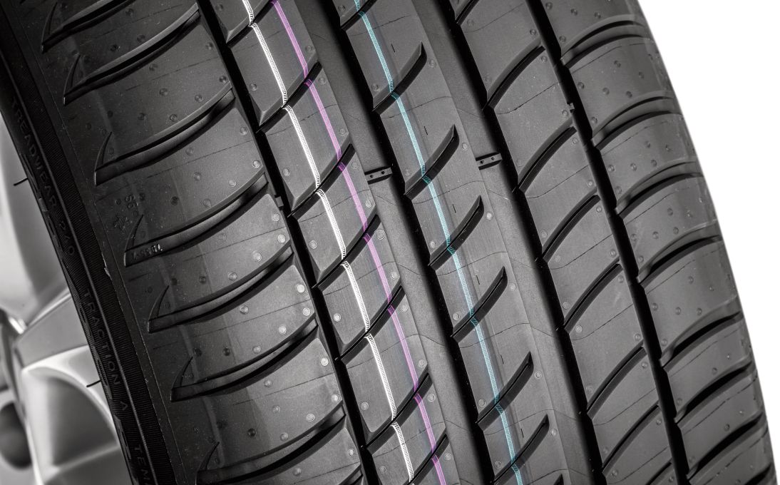 Complete summer alloy wheel BRAGA 18" for KAROQ.