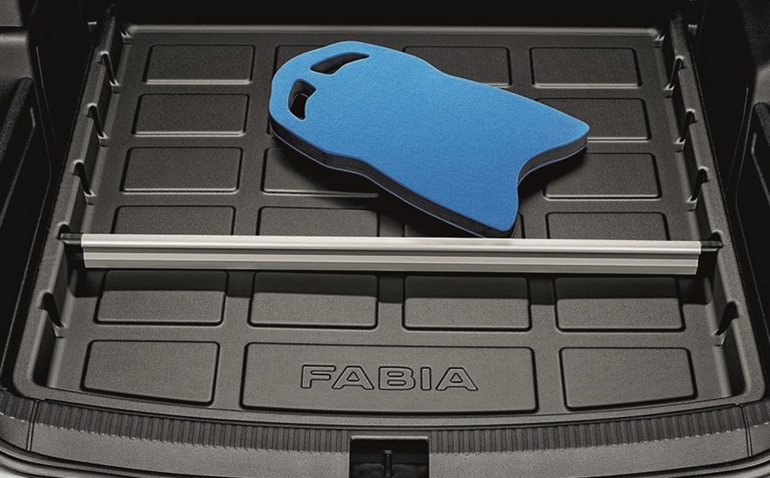 ALU partition forthe plastic boot dish Fabia III