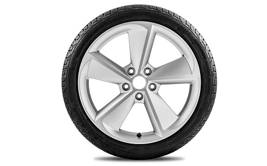 Kompletné letné koleso GOLUS 18" pre OCTAVIA III