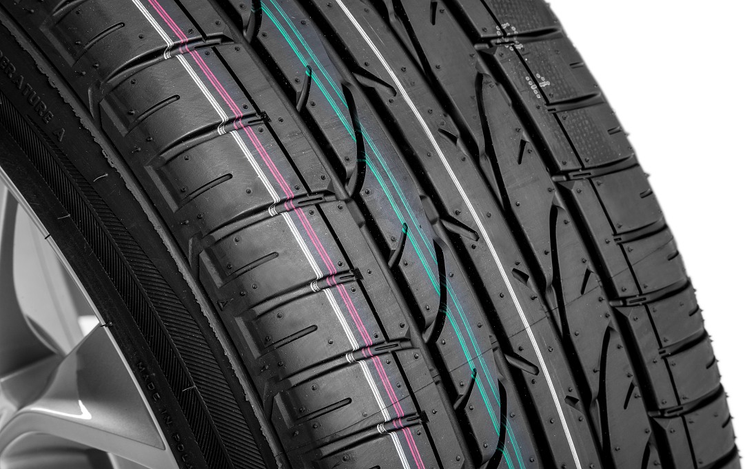 Complete summer alloy wheel CRATER 19" for KAROQ