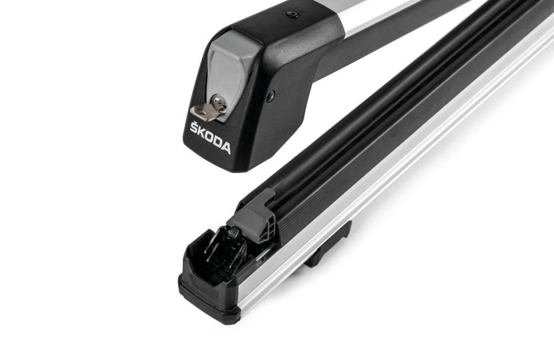 Ski and snowboard rack – slide-out