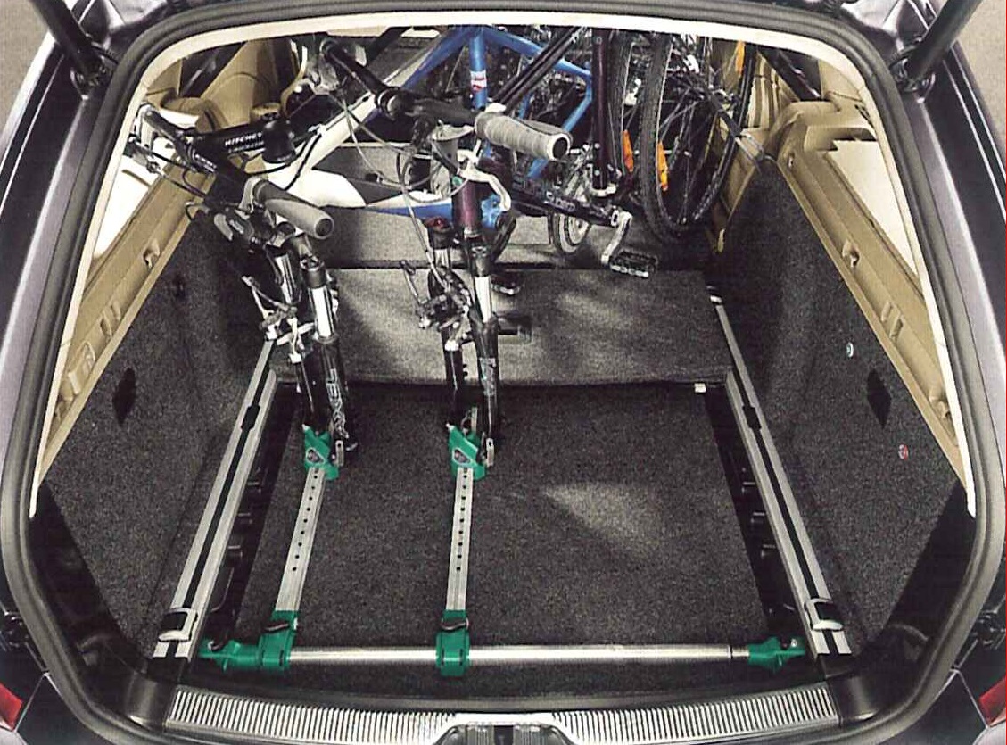 Interiérový držiak bicyklov FABIA COMBI