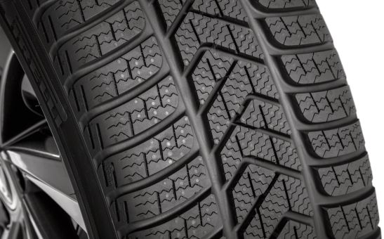 Kompletné zimné koleso PERSEUS 18" pre OCTAVIA IV