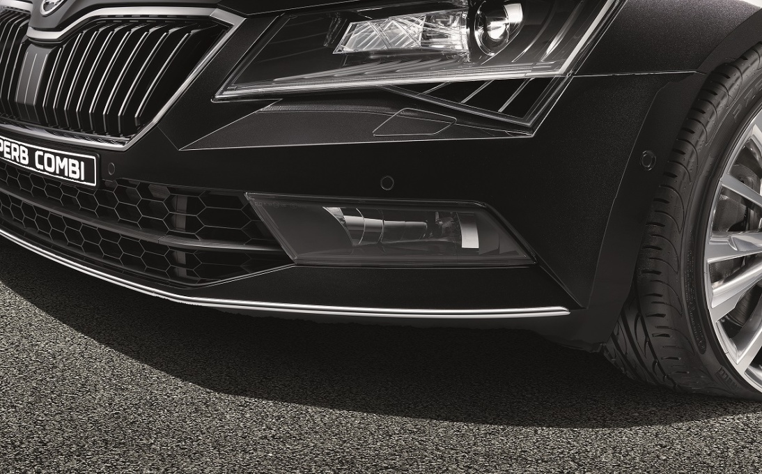 Front bumper strip Superb III