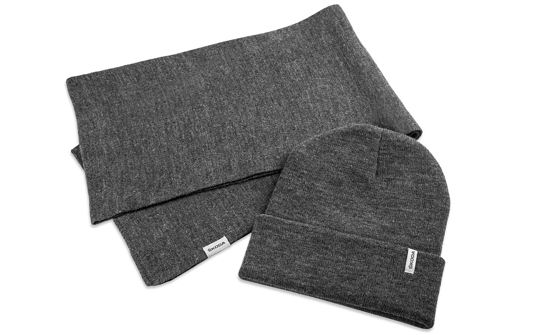 Set Cap and Scarf 