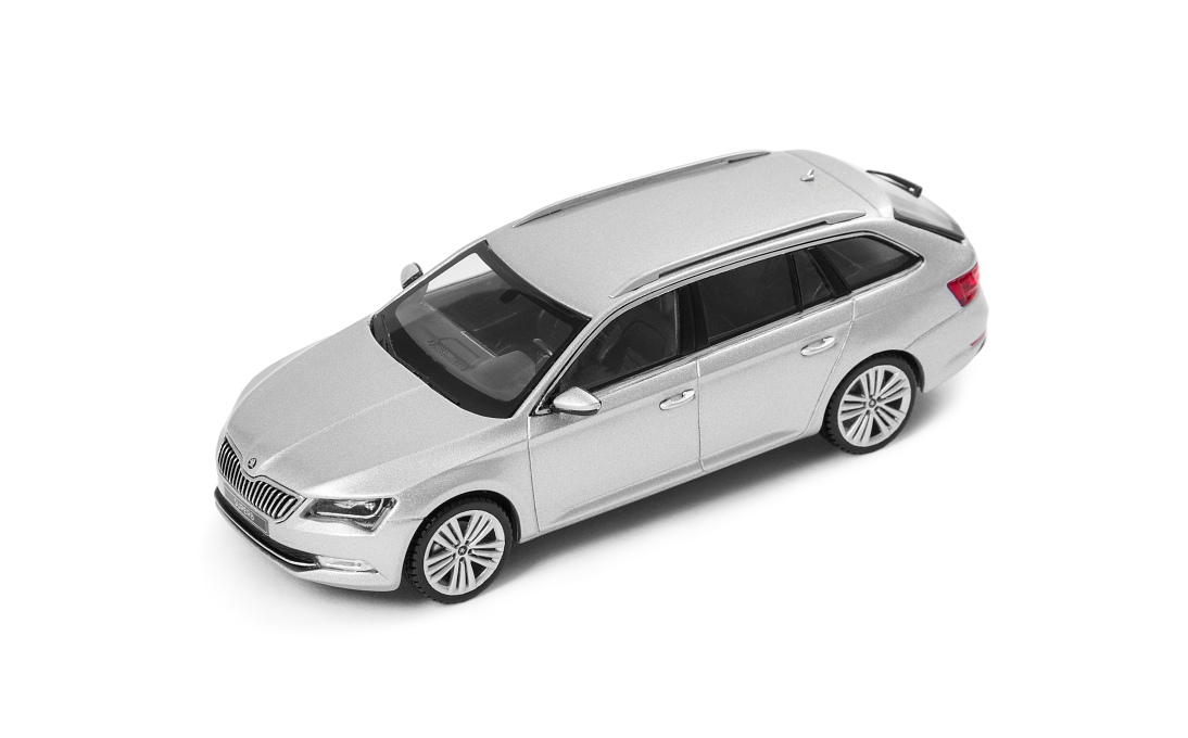 Model SUPERB III COMBI 1:43