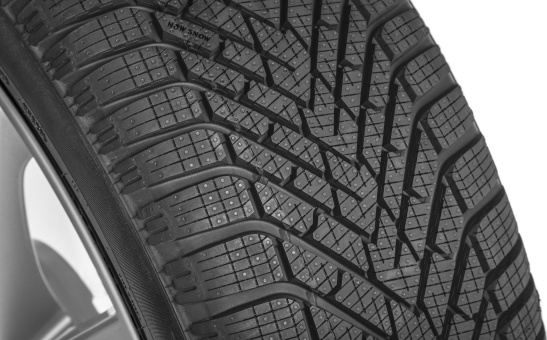 Complete winter alloy wheel Stratos 17" for Scala